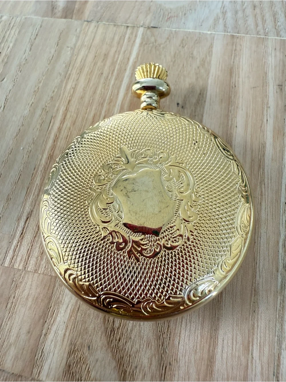 Geneva gold tone pocket watch NEW BATTERY